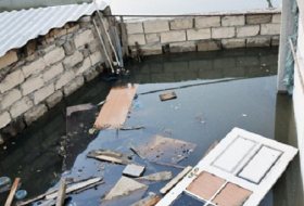 Yağış Gəncədə 2 evi yararsız hala saldı