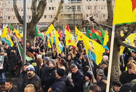   PKK tərəfdarları İsveçin NATO üzvlüyünə qarşı 