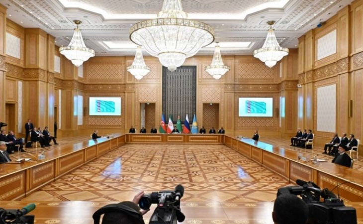    Azərbaycan Prezidenti Aşqabadda rəsmi qəbulda iştirak edib  
   