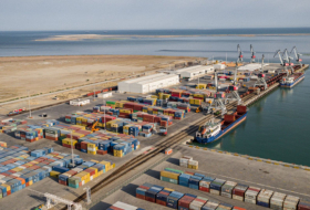    Ötən il Bakı limanında 7,4 milyon ton yük aşırılıb   
